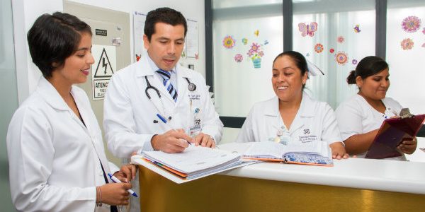 dr-oncologia-enfermera dr-oncologia-enfermera